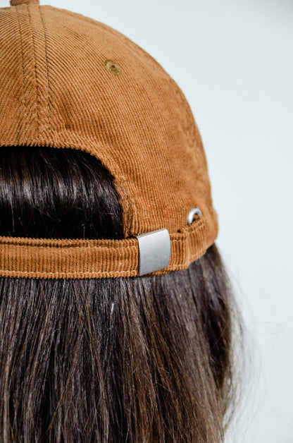 Velvet cap | Camel + Sand